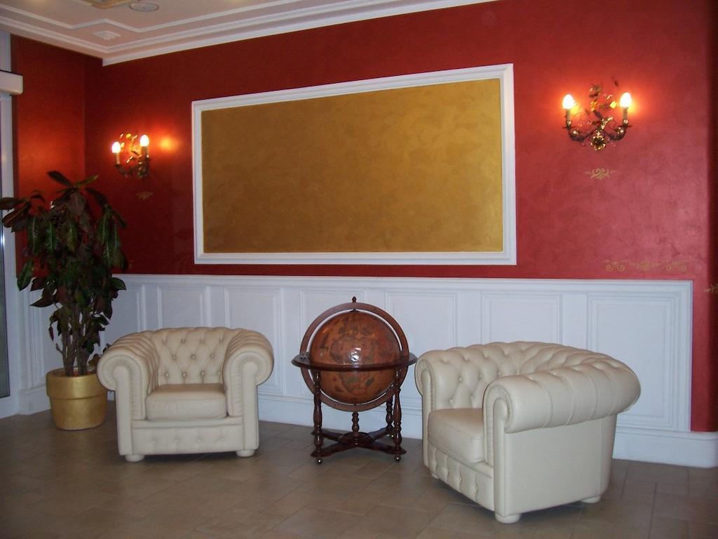 Hotel Madonna Delle Grazie Ceglie Messapica Exterior photo